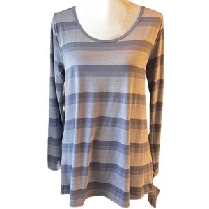 LuLaRoe Lynnae Striped Top